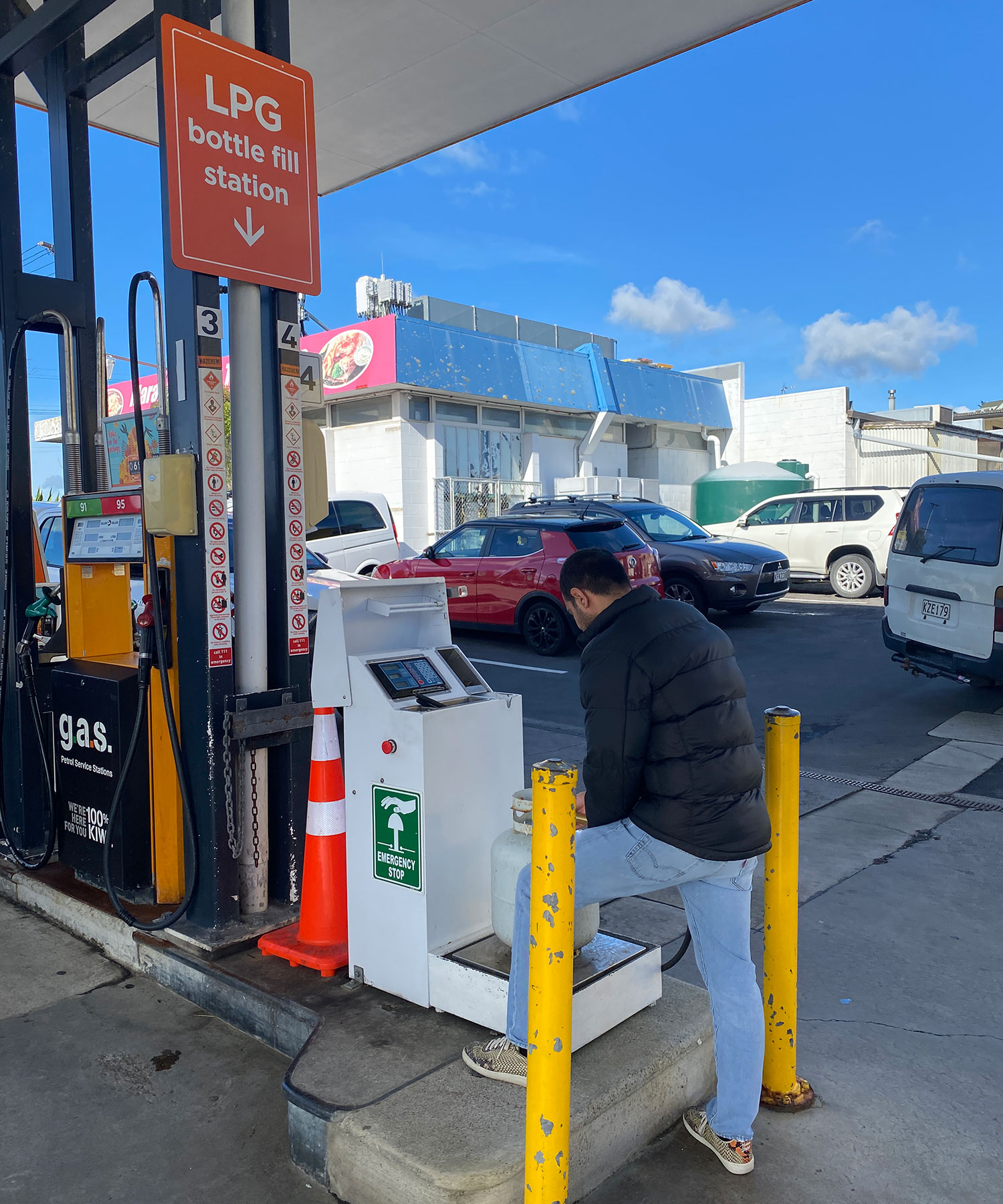 LPG Tank Refilling at Gas Maraetai